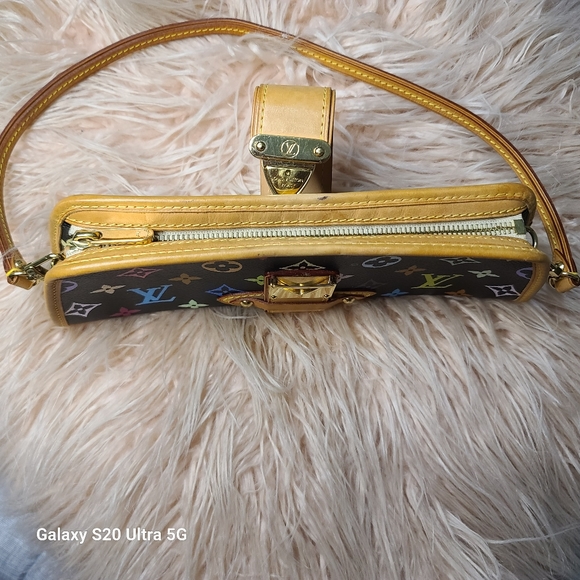 LOUIS VUITTON BAG - Picture 4 of 9